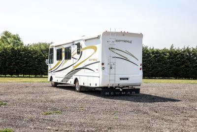 2005 Newmar Scottsdale 3201 Motorhome