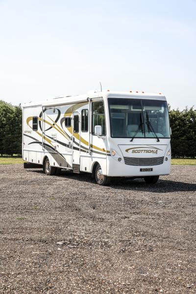 2005 Newmar Scottsdale 3201 Motorhome