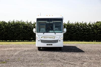 2005 Newmar Scottsdale 3201 Motorhome