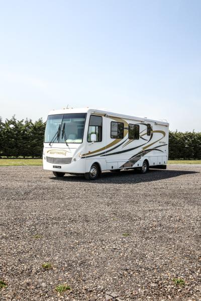 2005 Newmar Scottsdale 3201 Motorhome