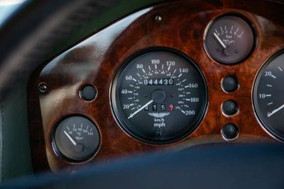 1998 Aston Martin V8 COUPE AUTO