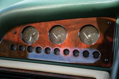 1998 Aston Martin V8 COUPE AUTO