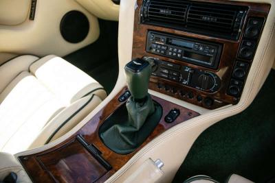 1998 Aston Martin V8 COUPE AUTO