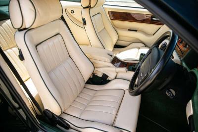 1998 Aston Martin V8 COUPE AUTO