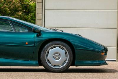 1994 Jaguar XJ 220