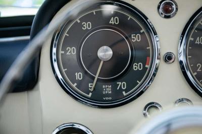 Mercedes - Benz 190SL