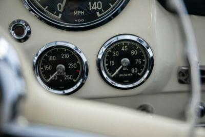 Mercedes - Benz 190SL