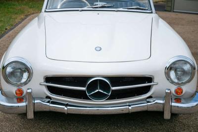 Mercedes - Benz 190SL