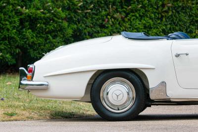 Mercedes - Benz 190SL