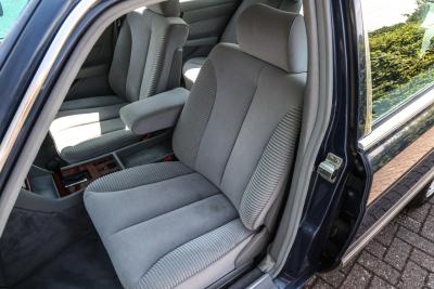 1985 Mercedes - Benz 500 SE (W126)