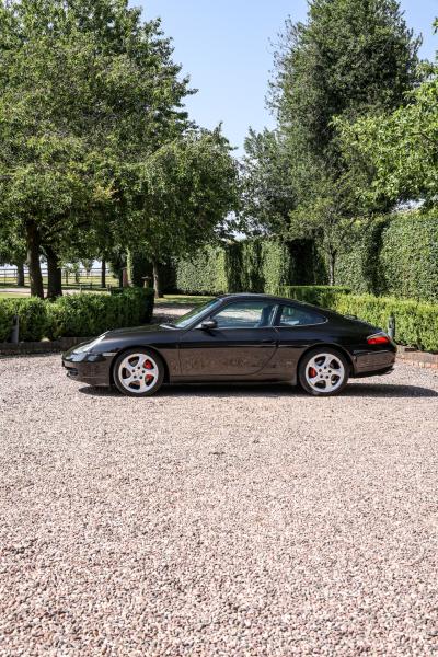 1999 Porsche 911/996 Carrera 4