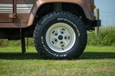 1983 Land Rover Defender 110 V8 County Station Wagon