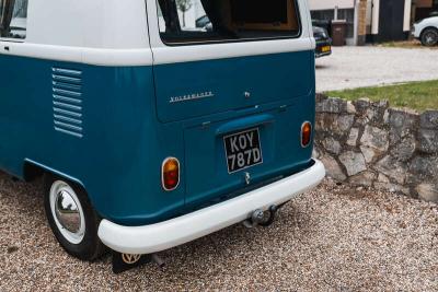 1966 Volkswagen TYPE 2 T1 SPLIT SCREEN CAMPER DEVON CARAVETTE
