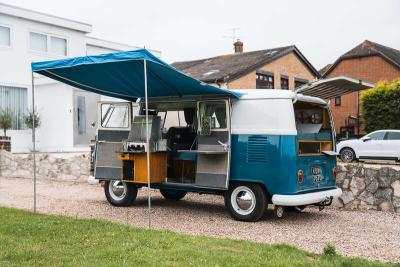 1966 Volkswagen TYPE 2 T1 SPLIT SCREEN CAMPER DEVON CARAVETTE