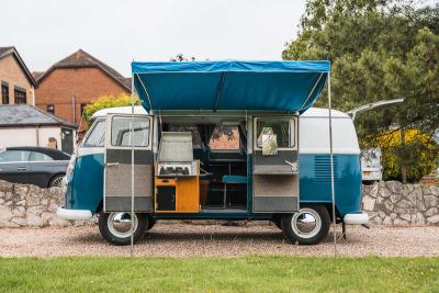 1966 Volkswagen TYPE 2 T1 SPLIT SCREEN CAMPER DEVON CARAVETTE