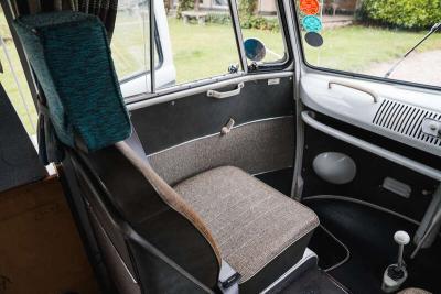 1966 Volkswagen TYPE 2 T1 SPLIT SCREEN CAMPER DEVON CARAVETTE