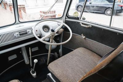 1966 Volkswagen TYPE 2 T1 SPLIT SCREEN CAMPER DEVON CARAVETTE