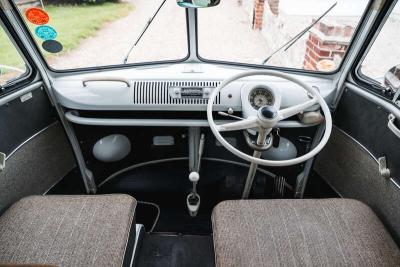 1966 Volkswagen TYPE 2 T1 SPLIT SCREEN CAMPER DEVON CARAVETTE