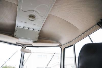 1966 Volkswagen TYPE 2 T1 SPLIT SCREEN CAMPER DEVON CARAVETTE