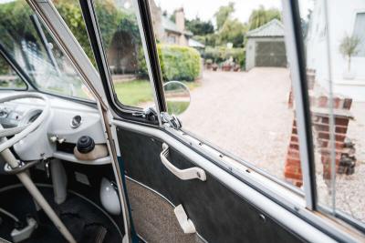 1966 Volkswagen TYPE 2 T1 SPLIT SCREEN CAMPER DEVON CARAVETTE