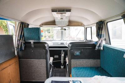 1966 Volkswagen TYPE 2 T1 SPLIT SCREEN CAMPER DEVON CARAVETTE