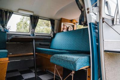 1966 Volkswagen TYPE 2 T1 SPLIT SCREEN CAMPER DEVON CARAVETTE