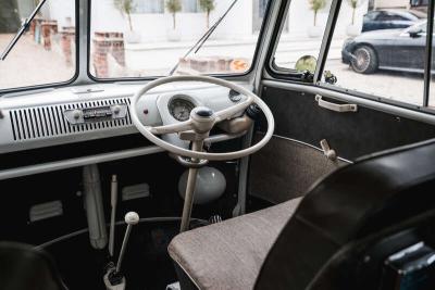 1966 Volkswagen TYPE 2 T1 SPLIT SCREEN CAMPER DEVON CARAVETTE