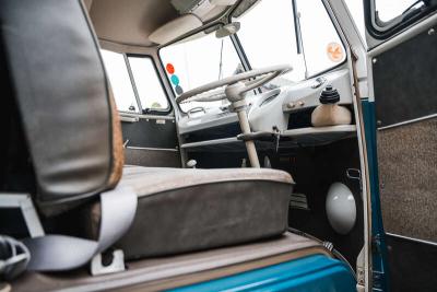 1966 Volkswagen TYPE 2 T1 SPLIT SCREEN CAMPER DEVON CARAVETTE