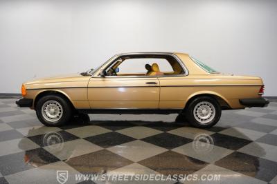 1983 Mercedes - Benz 300CD Turbo Diesel