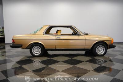 1983 Mercedes - Benz 300CD Turbo Diesel