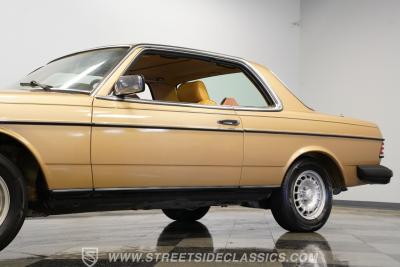 1983 Mercedes - Benz 300CD Turbo Diesel