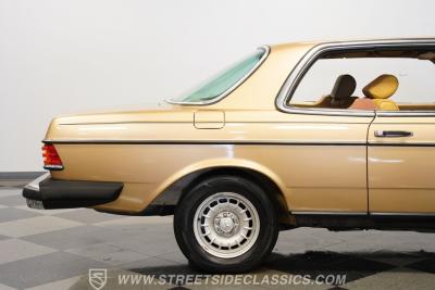 1983 Mercedes - Benz 300CD Turbo Diesel