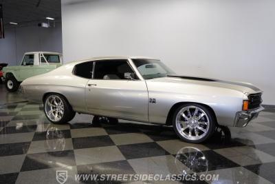 1972 Chevrolet Chevelle SS Tribute Restomod