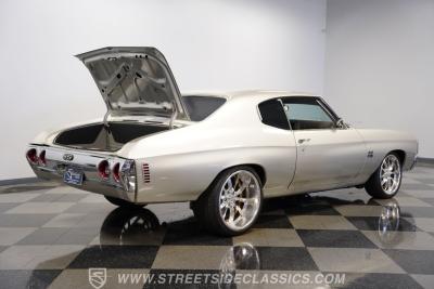 1972 Chevrolet Chevelle SS Tribute Restomod