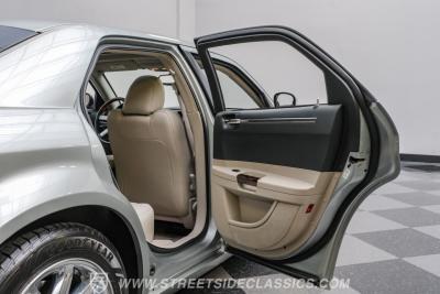 2005 Chrysler 300C