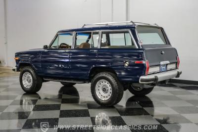1985 Jeep Grand Wagoneer Restomod