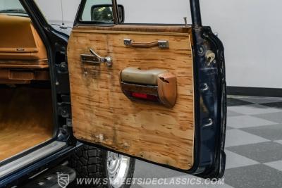 1985 Jeep Grand Wagoneer Restomod