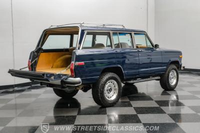 1985 Jeep Grand Wagoneer Restomod
