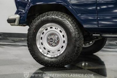 1985 Jeep Grand Wagoneer Restomod