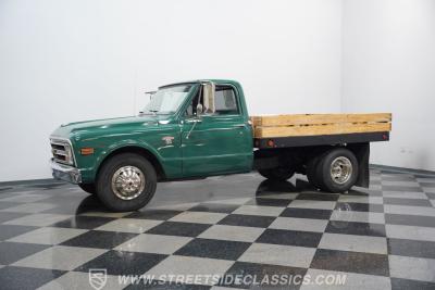 1968 Chevrolet C30 Flatbed Dually