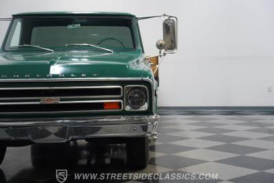 1968 Chevrolet C30 Flatbed Dually
