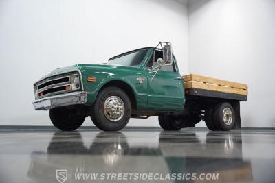 1968 Chevrolet C30 Flatbed Dually