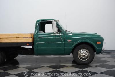 1968 Chevrolet C30 Flatbed Dually