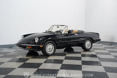 1990 Alfa Romeo Spider Graduate