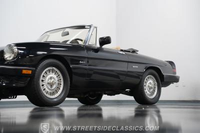 1990 Alfa Romeo Spider Graduate