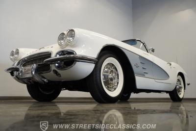1961 Chevrolet Corvette Convertible