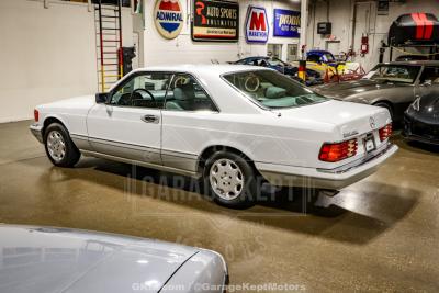 1991 Mercedes - Benz 560-Class