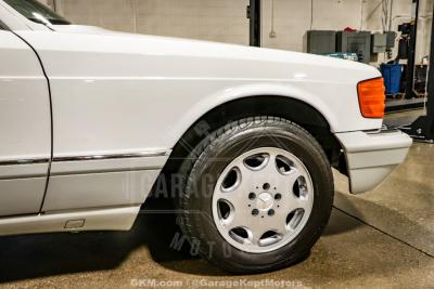 1991 Mercedes - Benz 560-Class