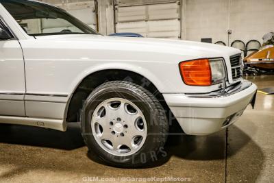 1991 Mercedes - Benz 560-Class