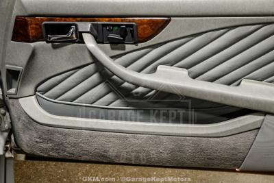 1991 Mercedes - Benz 560-Class